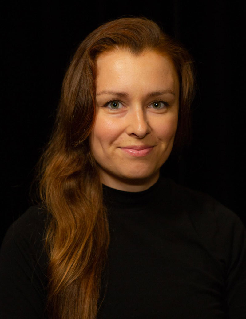 Kuva näyttelijästä Anna-Maija Jalkanen